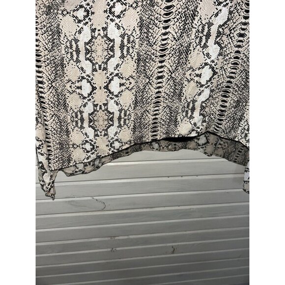 NWT Fred David Sz PLUS 1X Khaki Gray Snake Print Dipped Hem Popover Tunic - Picture 6 of 12